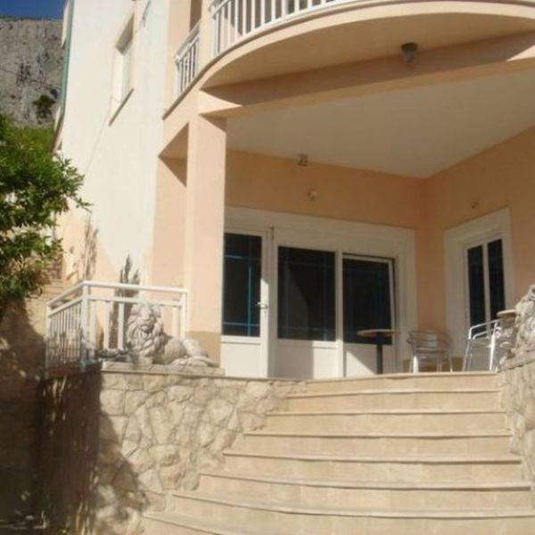 Villa Katarina أوميس المظهر الخارجي الصورة
